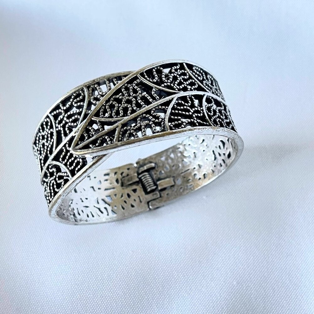 Silver-Tone Leaf Cuff Bracelet